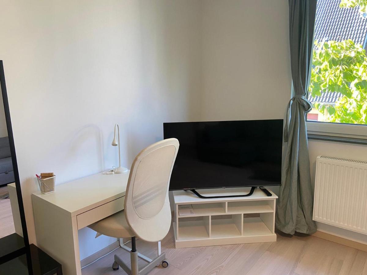 Apartment With Balcony קלן מראה חיצוני תמונה